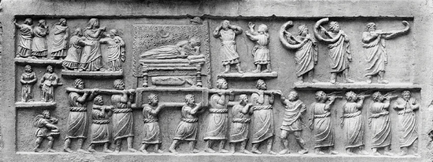 Relieve funerario romano de Amiternum con músicos y procesión fúnebre